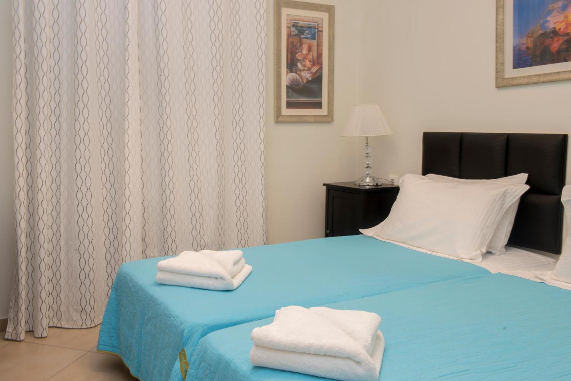 Villa Rose Fira  Room photo
